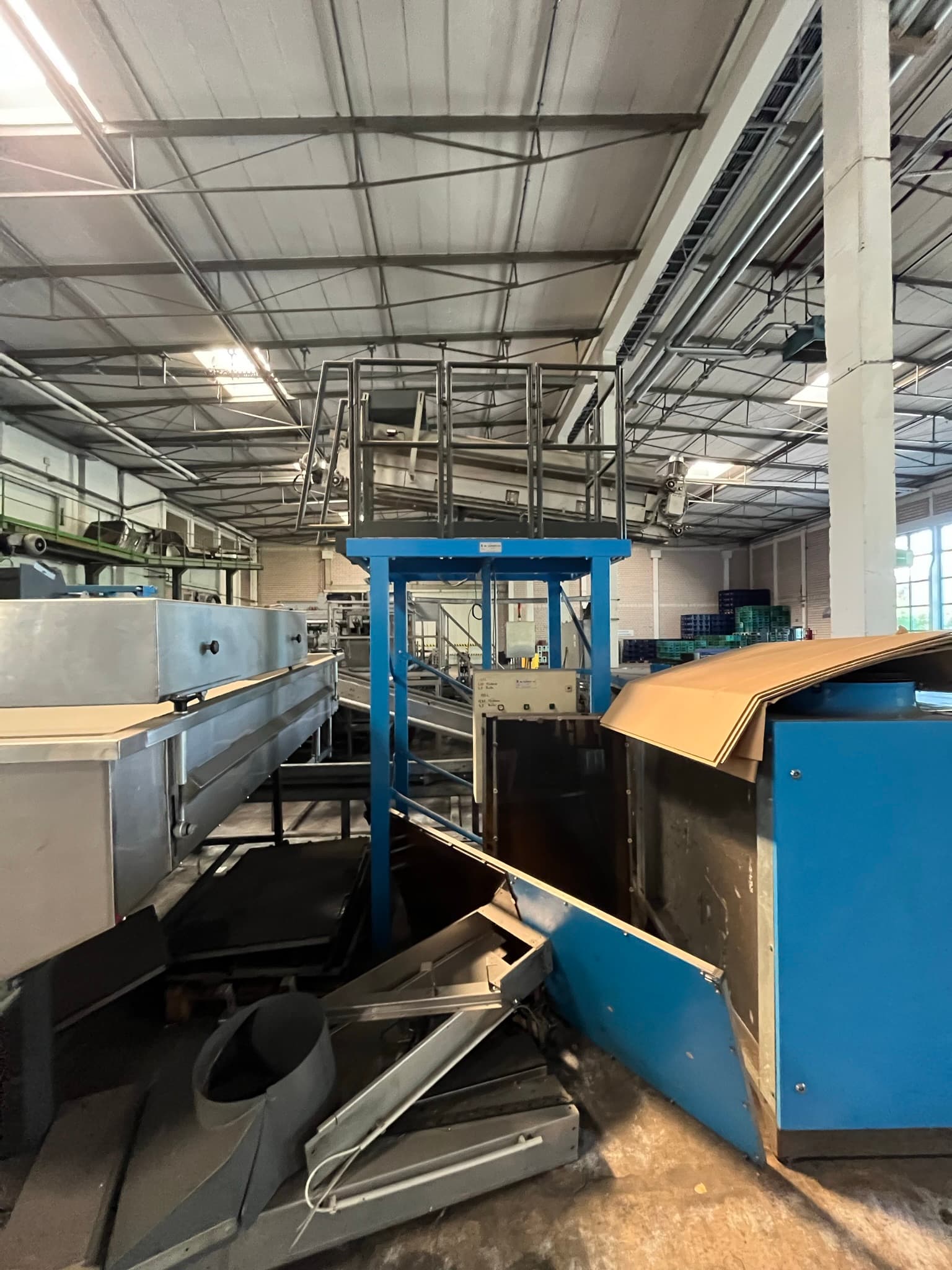 Right view of Krones Contiform