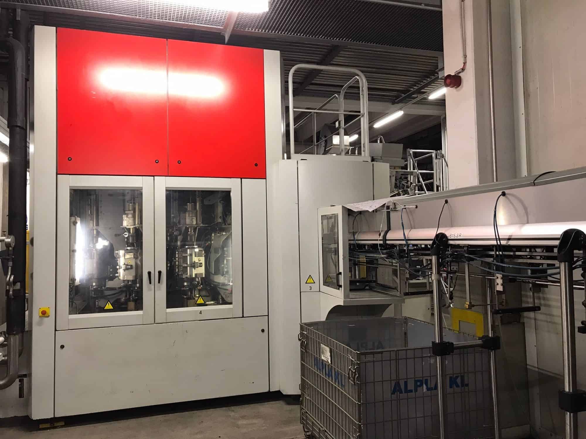 Side view of SIDEL SBO 10