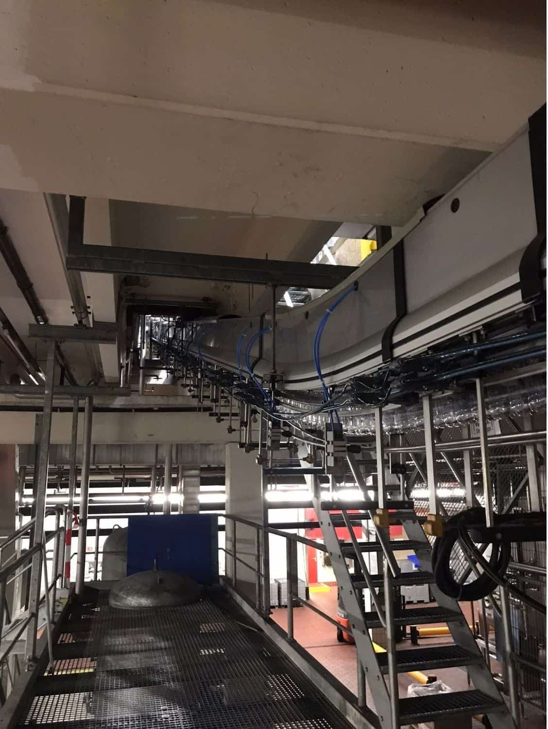 Side view of SIDEL SBO 10