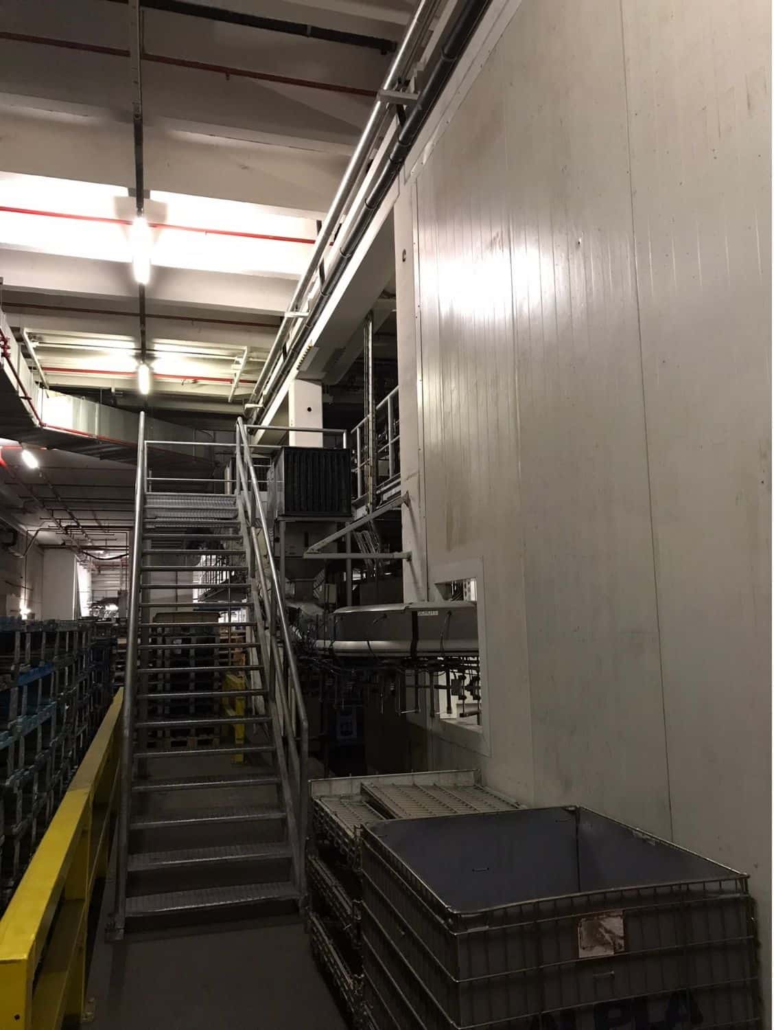 Side view of SIDEL SBO 10