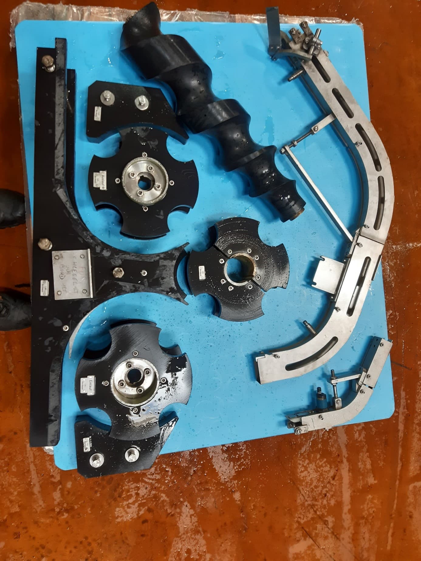 Accessories of Dr. Datz GmbH Getränke- und Sondermaschinenbau VS 4 L