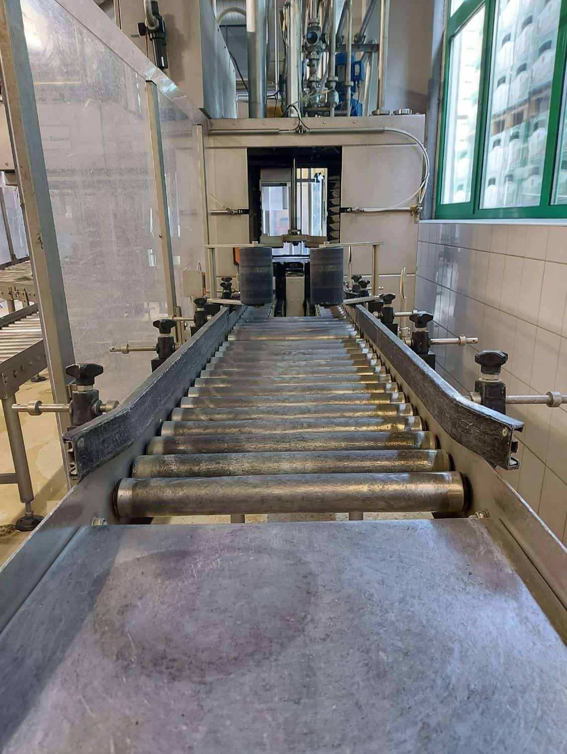 Working room of M+F KEG-Technik Minomat A 5/4