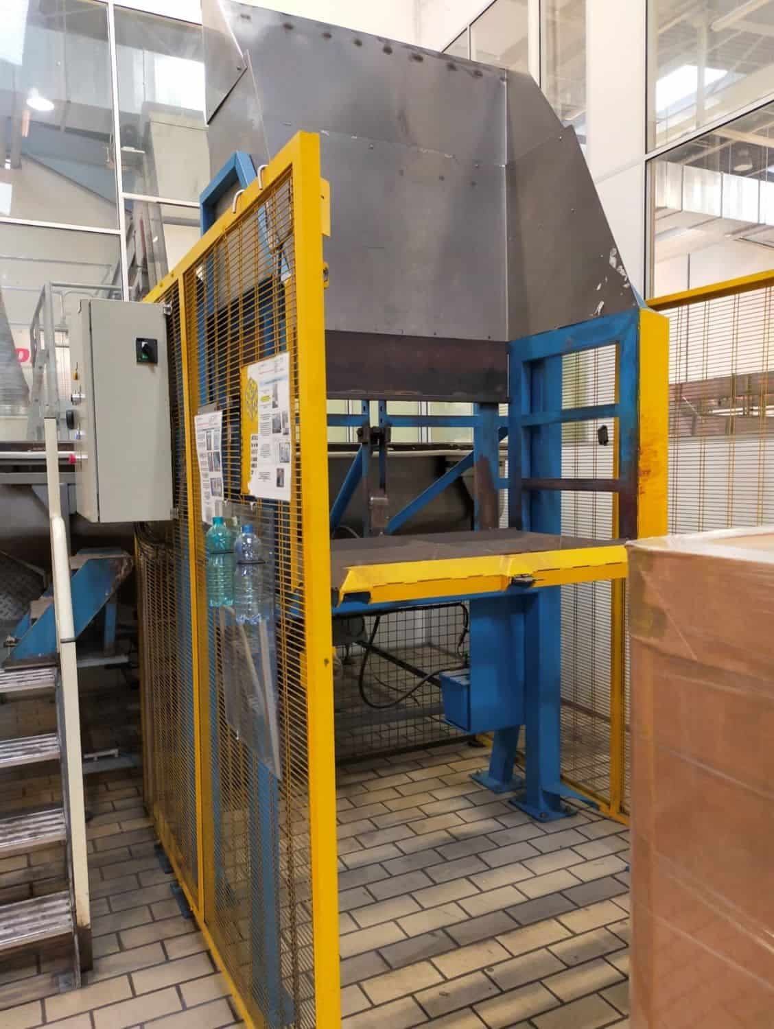 Side view of SIDEL SBO 10 Series 2 