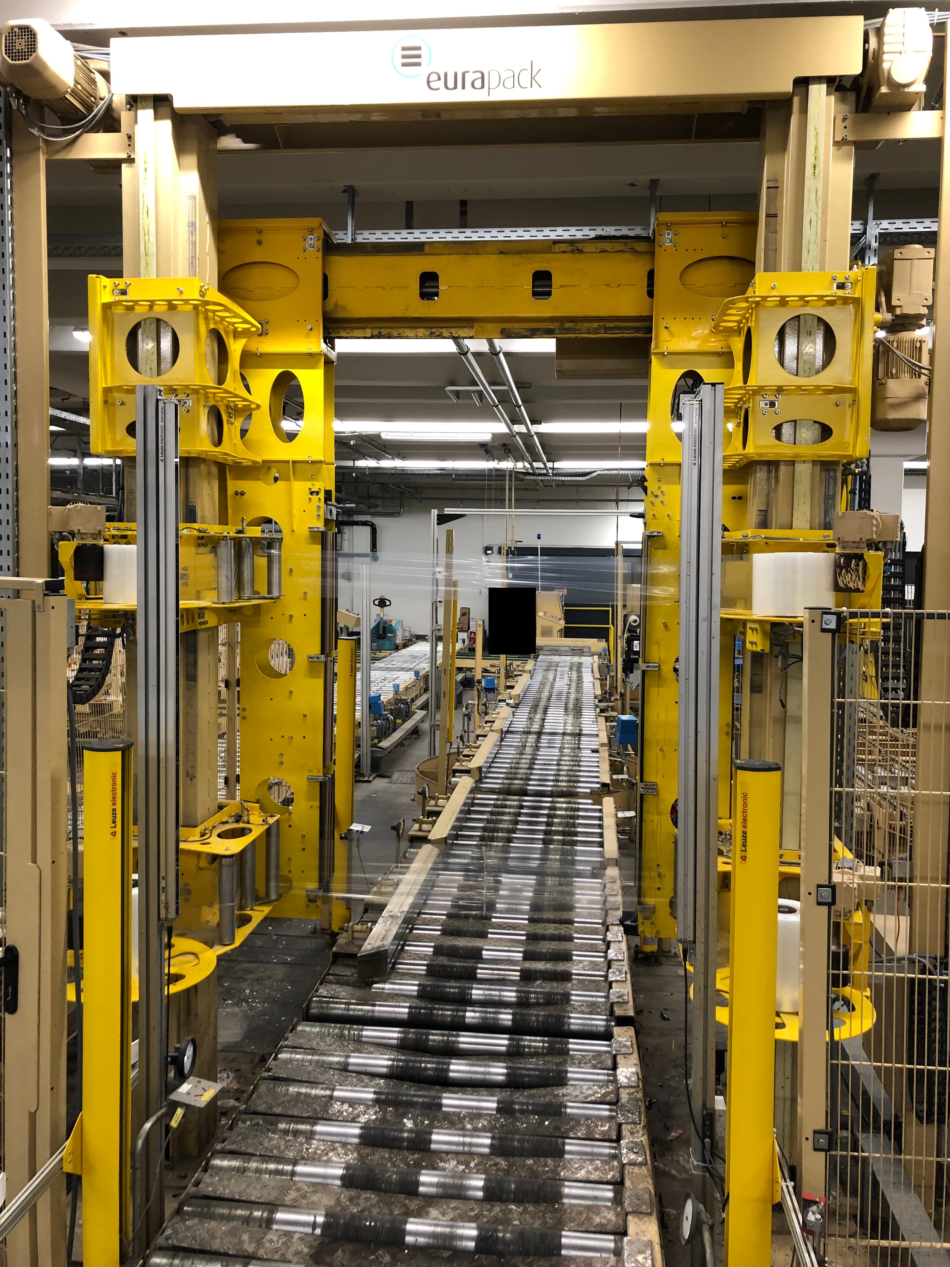Front view of Eurapack Zweifach Folienbanderolierer