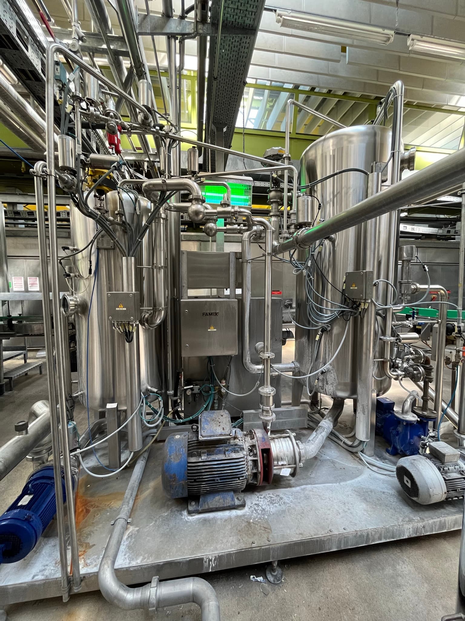 Left view of H. FALTERBAUM FAMIX-MASCHINENBAU GMBH FAMIX 35000
